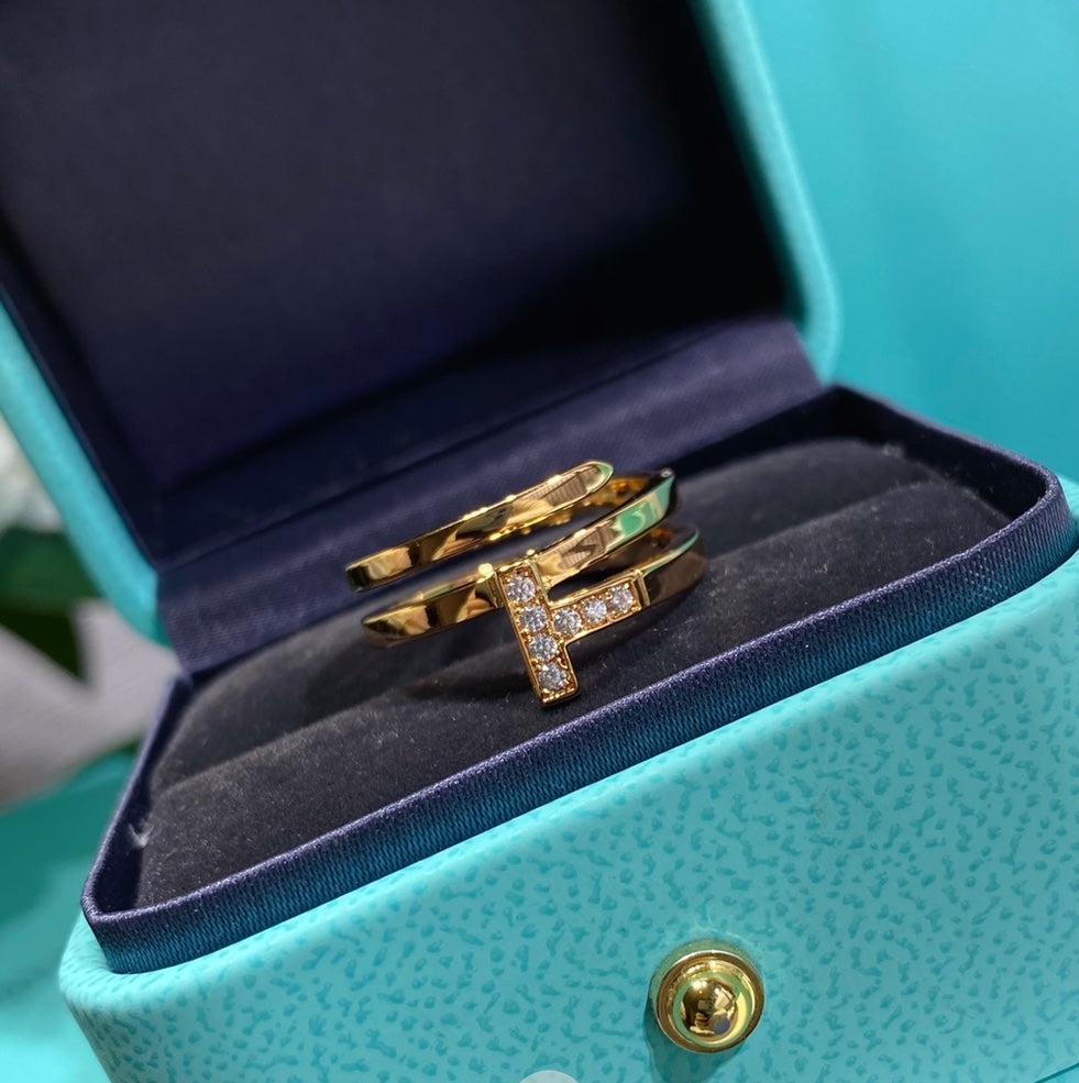 18K Celestial T Diamond Square Ring