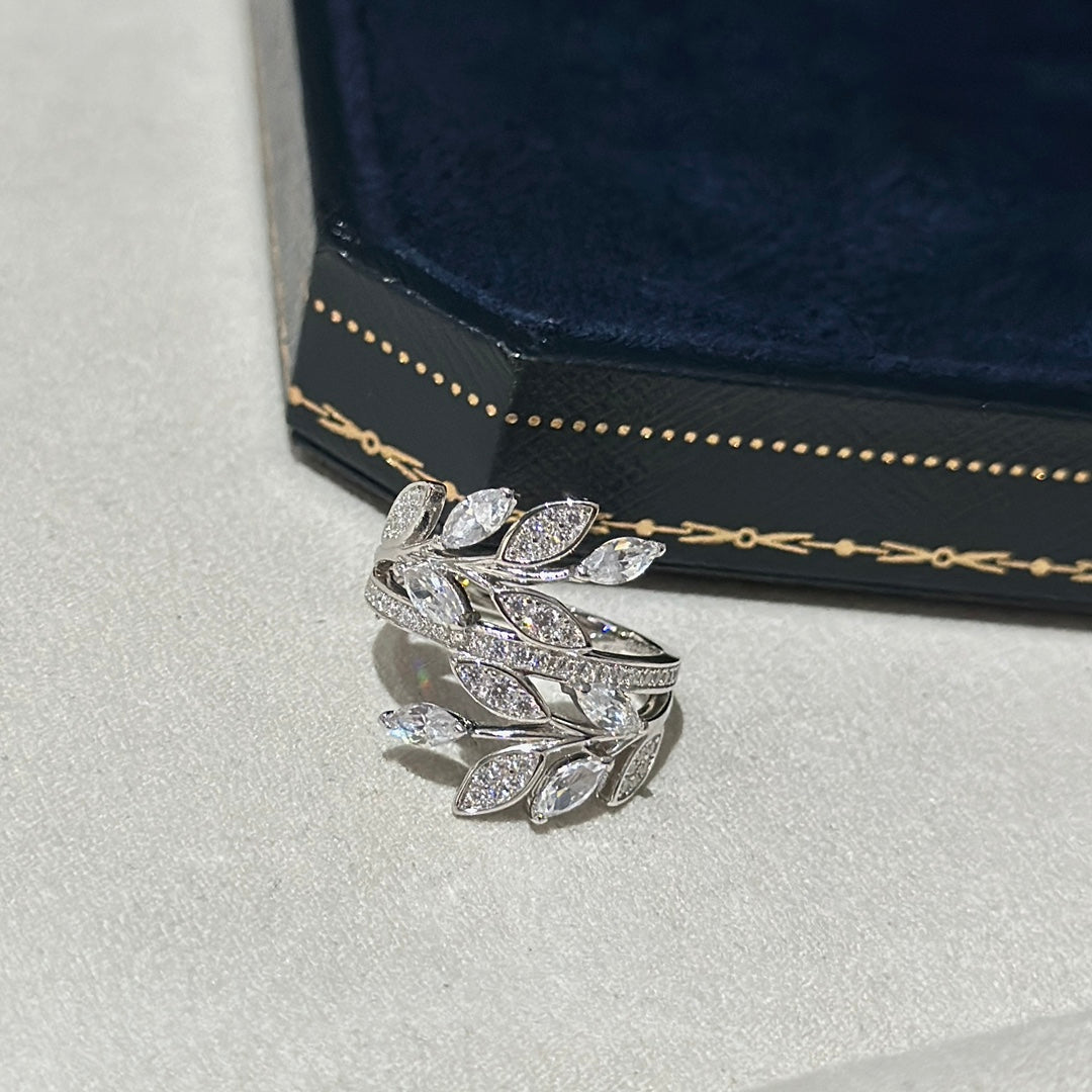 18K Celestial T Victoria Diamond Vine Bypass Ring
