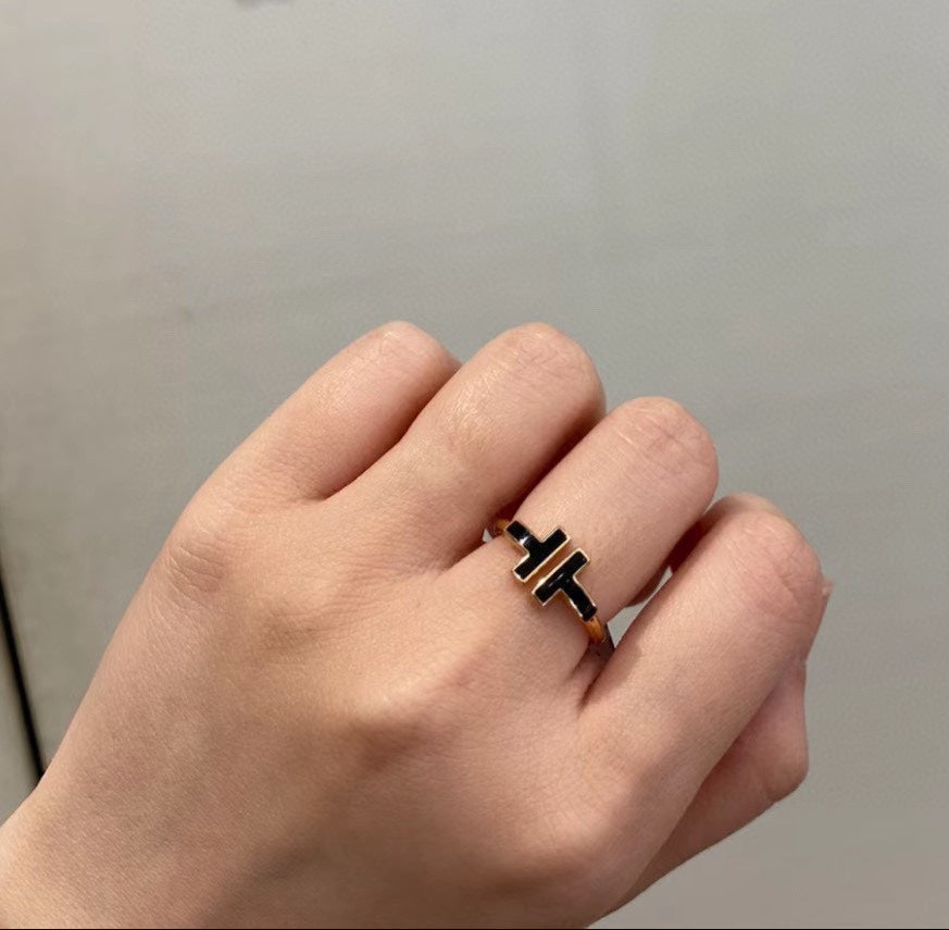 18K Celestial T Black Onyx Wire Ring