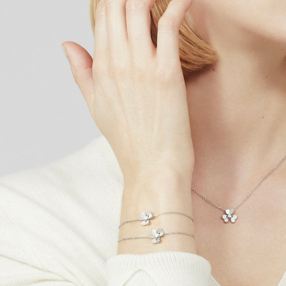 18K Celestial Frivole Medium Clover Bracelet