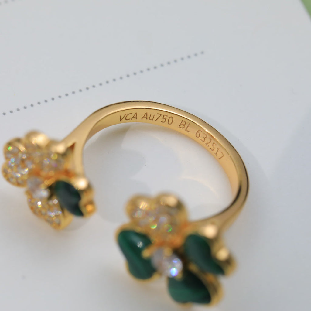 18K Celestial Cosmos Between the Finger Diamond Ring