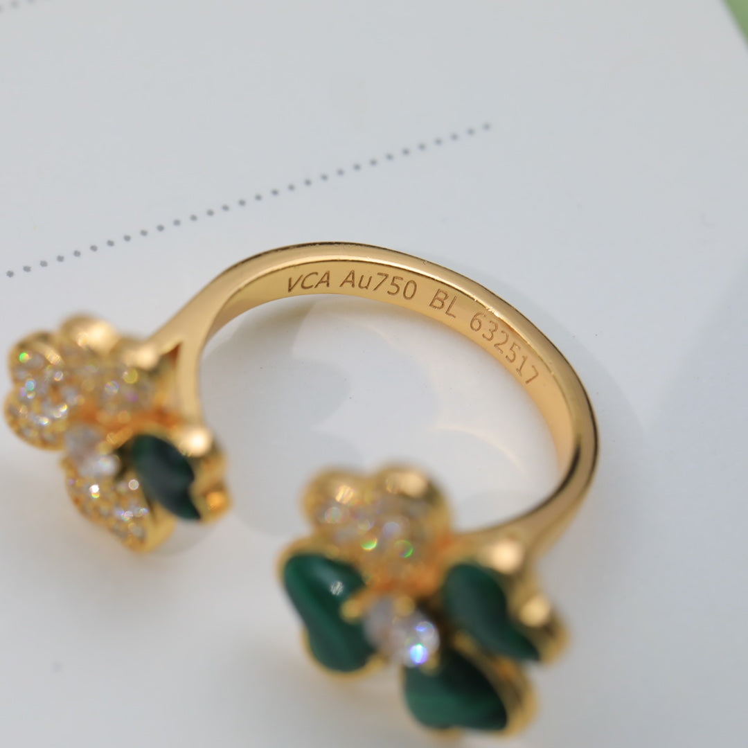 18K Celestial Cosmos Between the Finger Diamond Ring