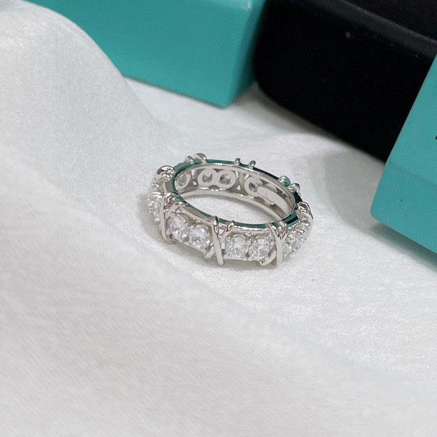 18K Celestial T Schlumberger Eighteen Stone Ring