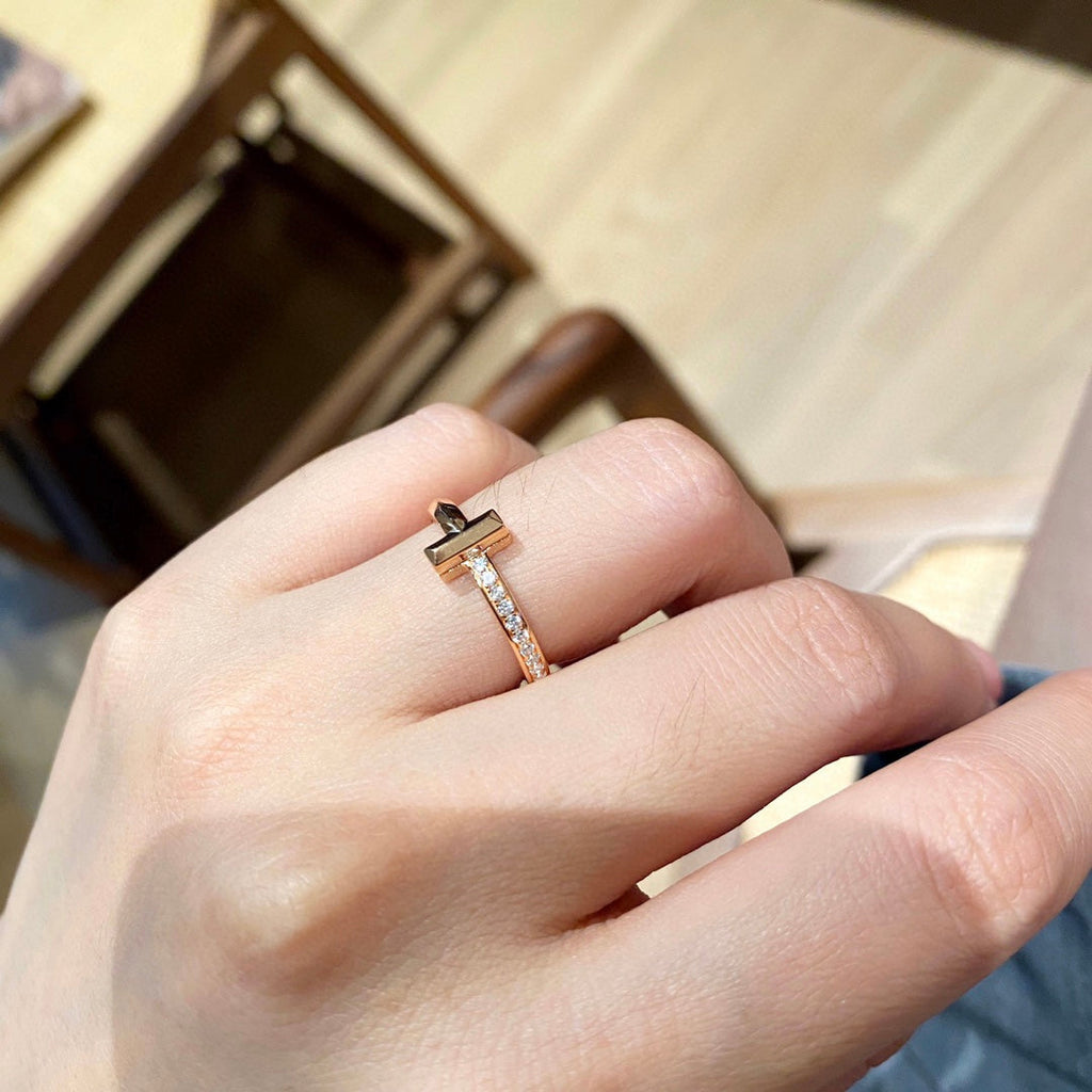 18K Celestial T T1 Diamond Ring