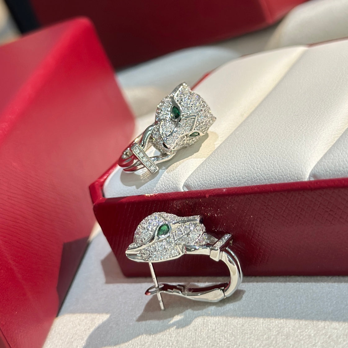 18K Celestial Panth̬re De Diamond Earrings