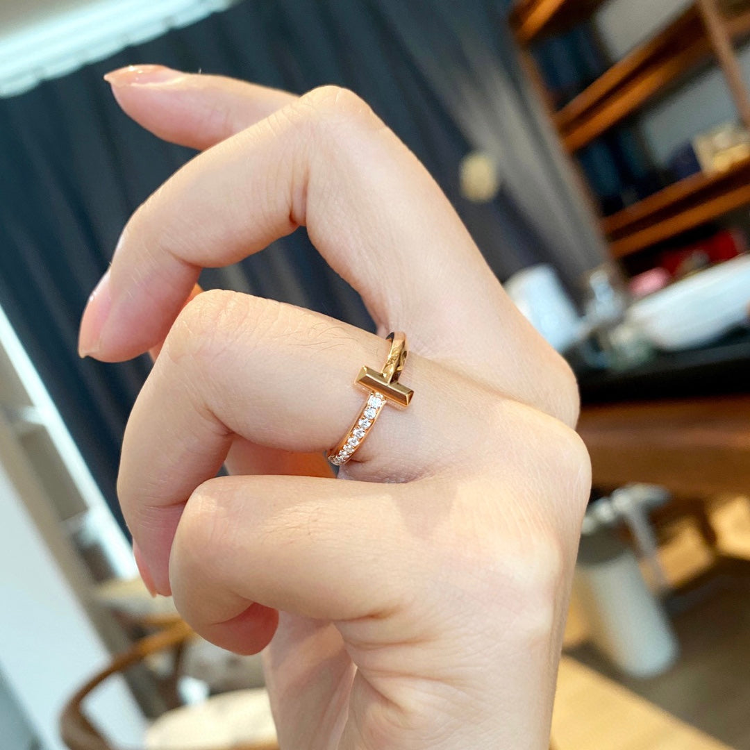 18K Celestial T T1 Diamond Ring