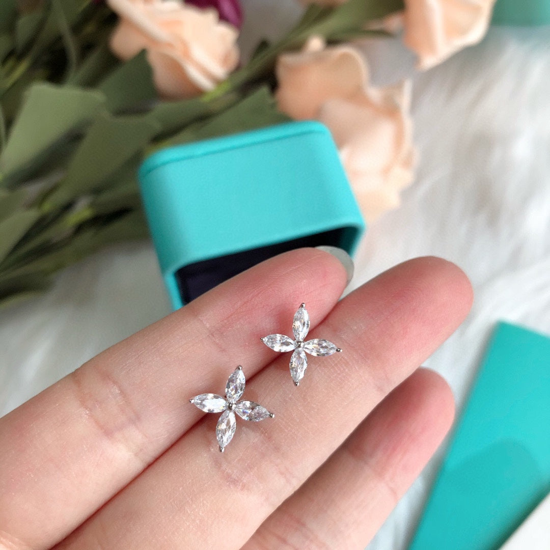 18K Celestial T Victoria Earrings