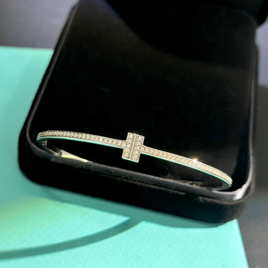 18K Celestial T Diamonds Bracelet