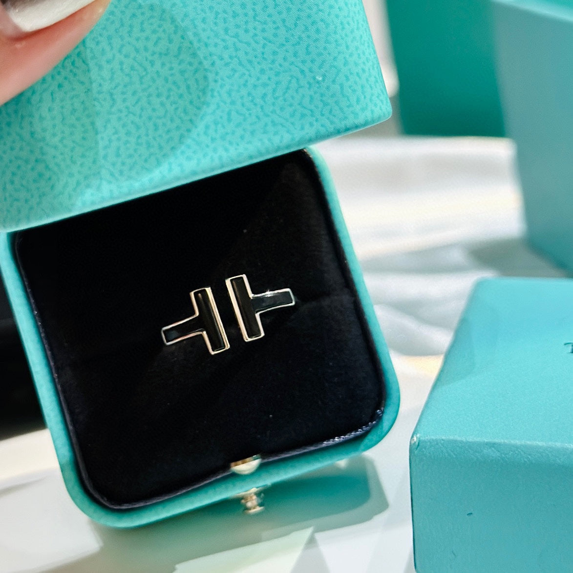 18K Celestial T Black Onyx Wire Ring