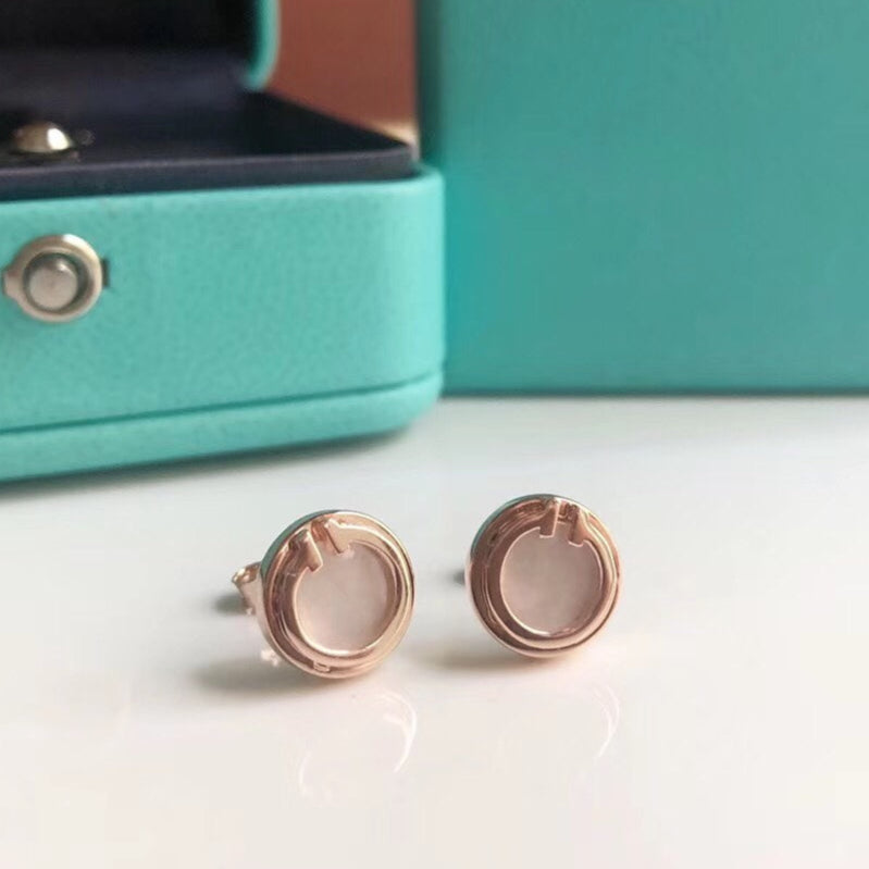 18K Celestial T Mother-of-pearl Circle Earrings