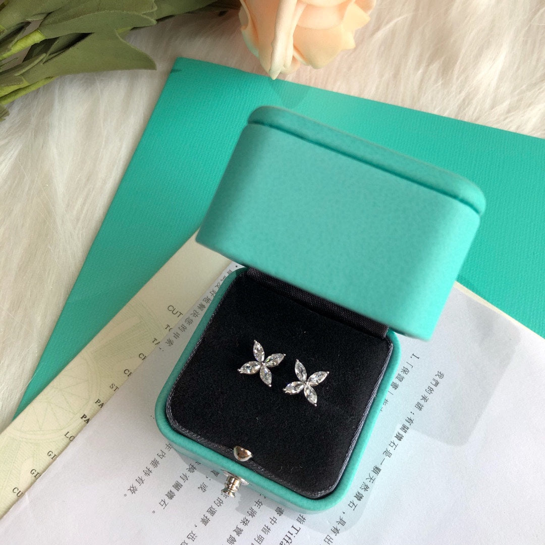18K Celestial T Victoria Earrings