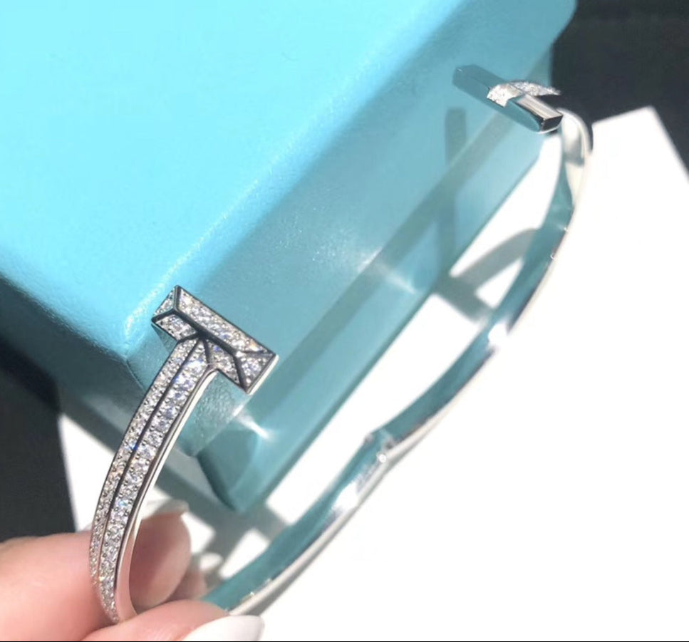 18K Celestial T1 Wide Diamond Hinged Bangle Bracelet