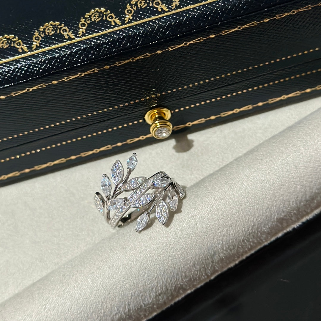 18K Celestial T Victoria Diamond Vine Bypass Ring