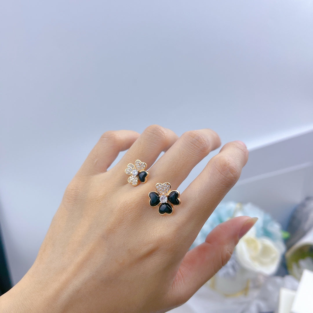 18K Celestial Cosmos Between the Finger Diamond Ring