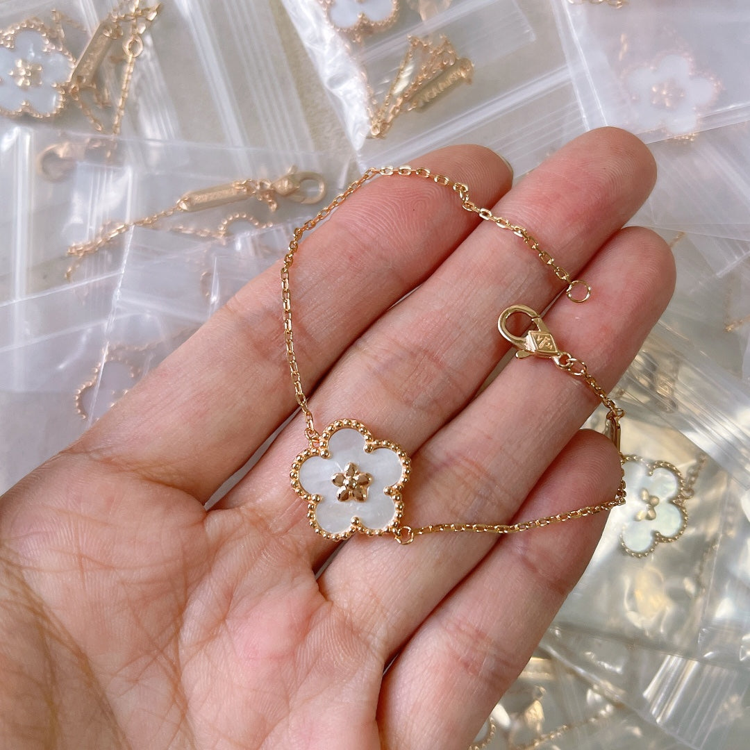 18K Celestial Lucky Spring Plum Blossom Bracelet