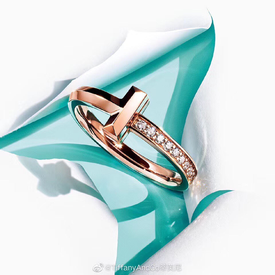 18K Celestial T T1 Diamond Ring