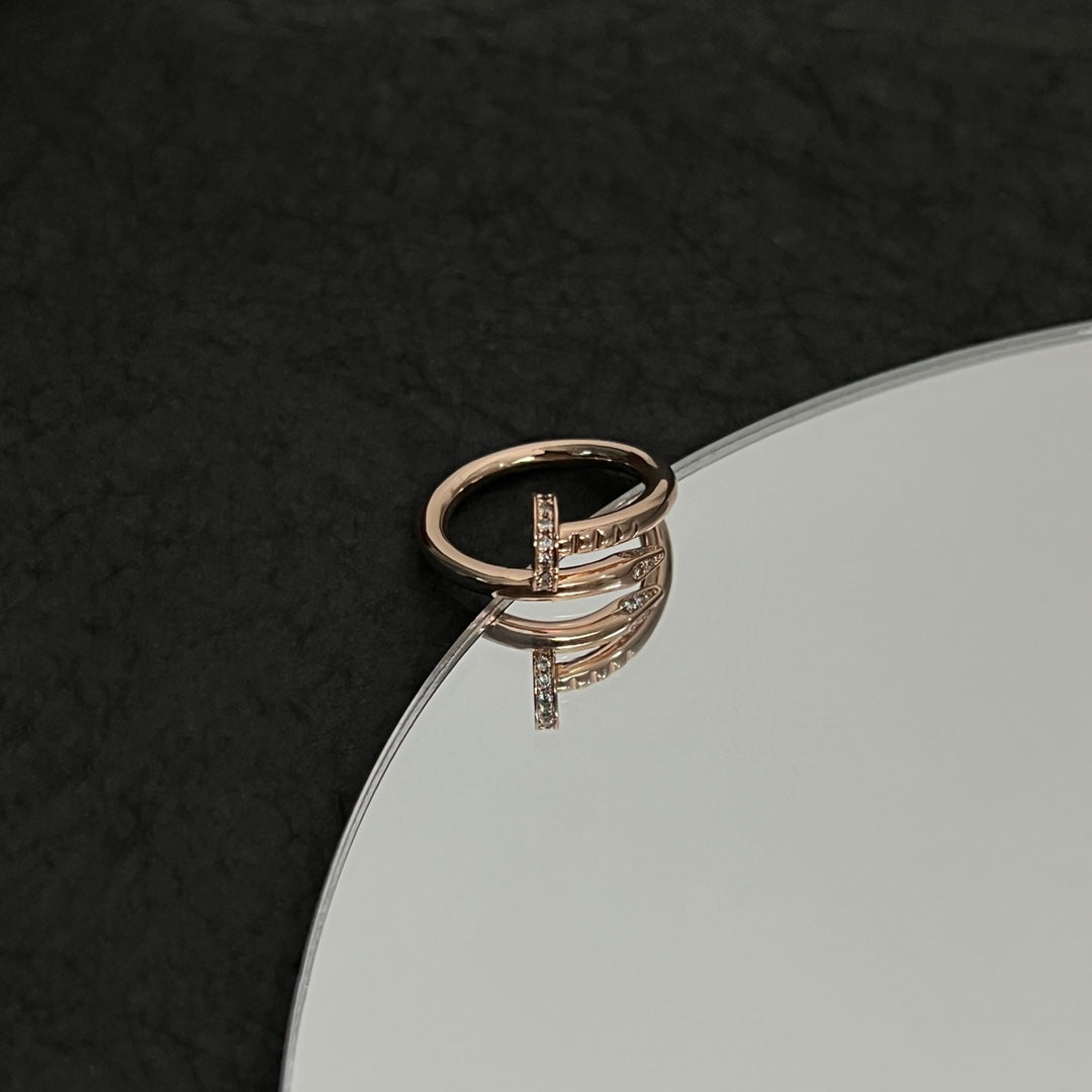 18K Celestial Juste Un Clou Diamonds Ring