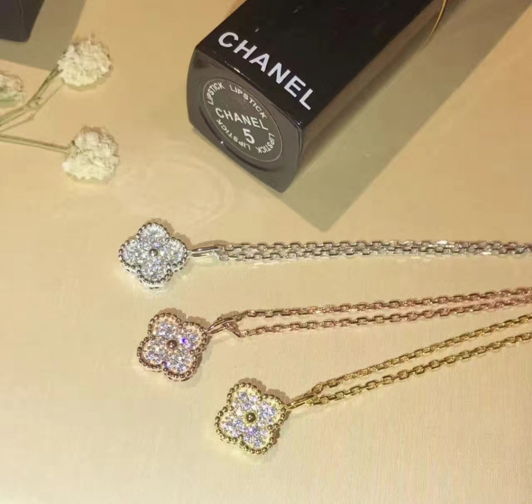 18K Celestial Sweet Alhambra Diamond Clover Necklace