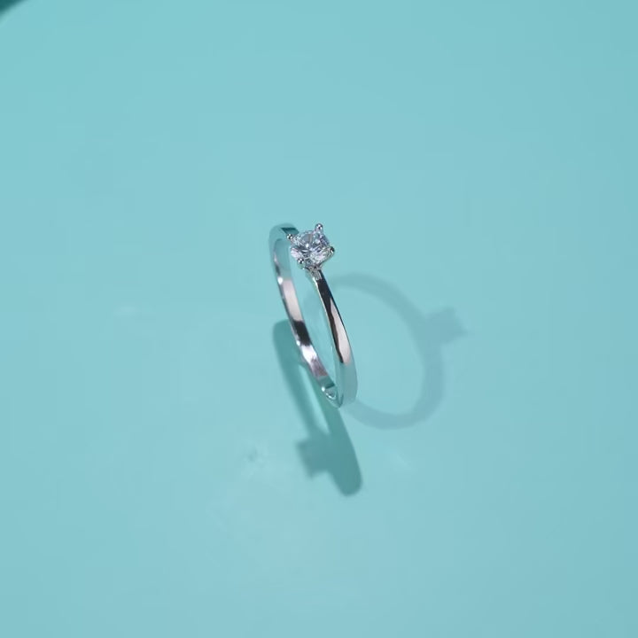 Heart Design CZ Band Ring – 925 Sterling Silver