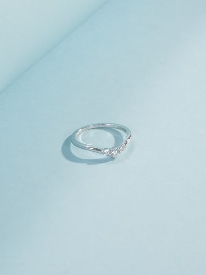 Simple Eternity Moissanite Ring – 925 Sterling Silver