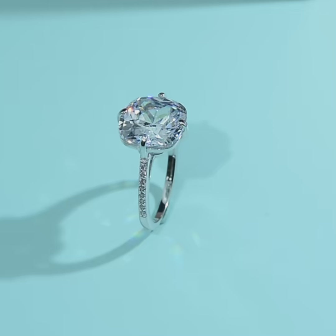 Luxury Pigeon Egg Cubic Zirconia Ring – 925 Sterling Silver